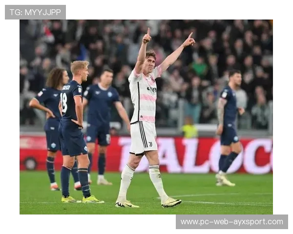 尤文弗拉霍维奇锁定胜局完成帽子戏法——都灵夜空下的三粒金星